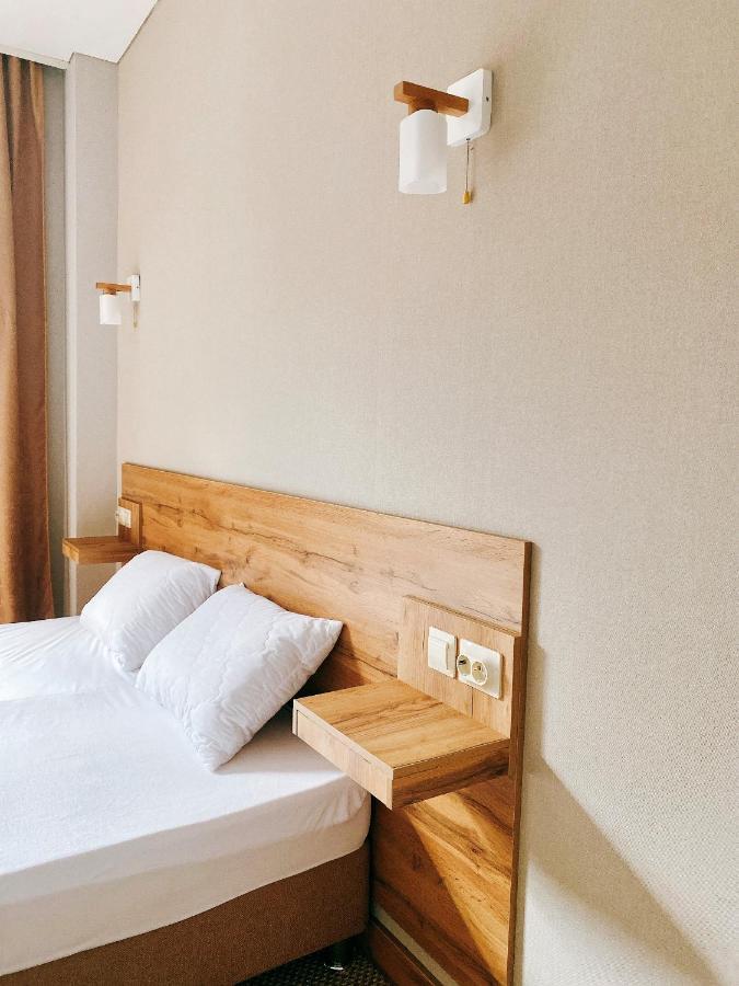 Gloriya Hotel Lidzava Екстериор снимка