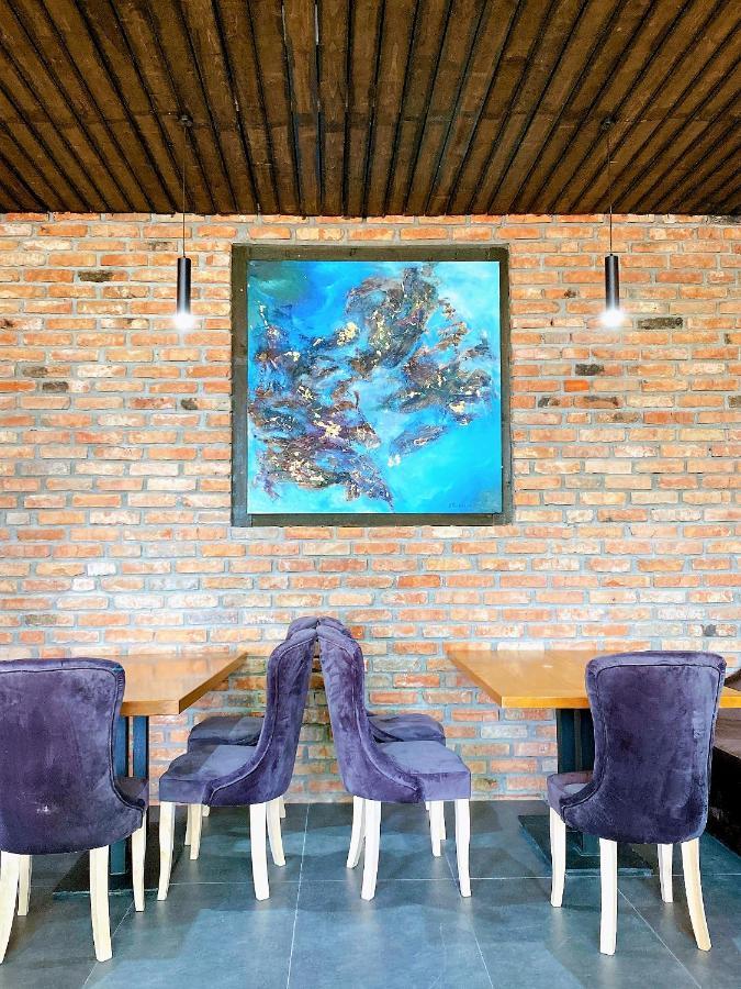 Gloriya Hotel Lidzava Екстериор снимка